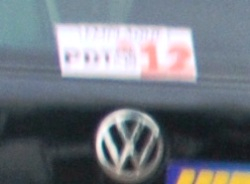 Juíza proíbe uso do adesivo com a frase “Emplaque o 12”