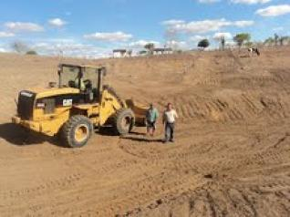 Prefeito autoriza construção de represa em Lagoa do Pé do Morro