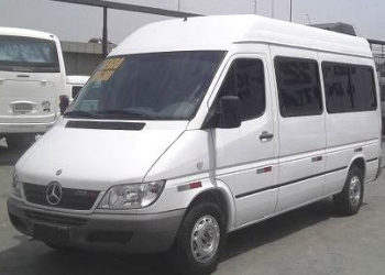 Sprinter é roubado na BR 324 e proprietário paga R$ 5 mil para quem informar seu paradeiro