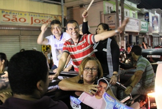 Carreata e inauguração de comitê da Coligação “Por uma Coité de Todos” levou grande multidão ás ruas