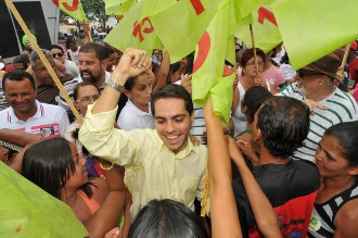 PMDB de Santaluz inaugura comitê com festa popular