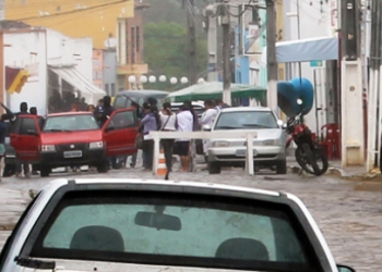 Agência do Bradesco de Tapiramutá é assaltada e quatro pessoas foram levadas como refém