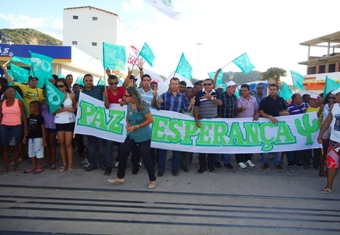 Itiúba: Edinho inaugura comitê ao lado de mais 10 mil pessoas.