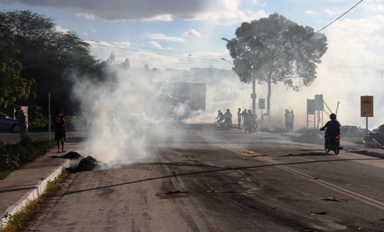 incendio em carga de sisal4- foto-raimundo mascarenhas