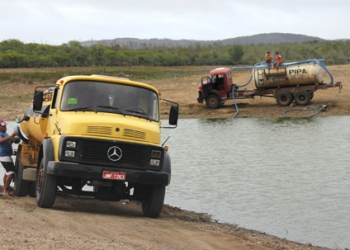 Açude de Riacho da Cruz, última opção de água em Santaluz está com dias contados