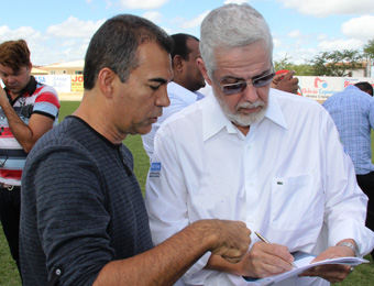 Jorge Solla agenda compromisso com Assis e vai falar em propaganda de rádio