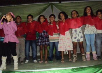 Cor partidária torna-se polêmica em evento de escola pública no município de Valente