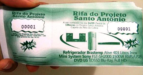 Orquestra Santo Antônio rifa produtos recebidos do Caldeirão do Huck