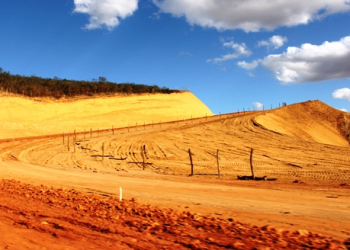 Leão Engenharia conclui serviço de terraplanagem da BA 220 trecho Euclides da Cunha/Aribicé