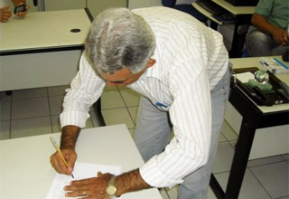 Presidente da Câmara vai ao Fórum receber notificação para assumir Prefeitura de Valente