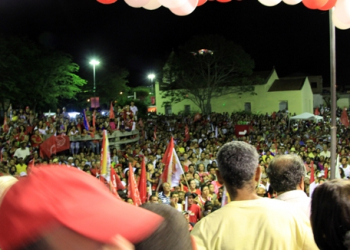 Juazeirinho foi palco de mais um grande comício da caminhada de Renato rumo à Vitória