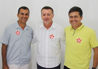 Ex-craque do Bahia e atual superintendente da SUDESB  visita Coité e declara apoio a Assis