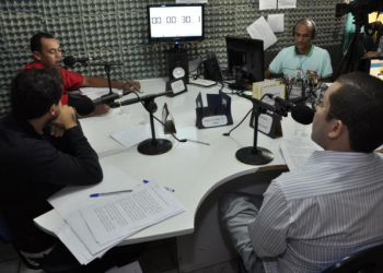 Candidatos a prefeito de Santaluz participaram do último debate na Rádio Santa Luz FM