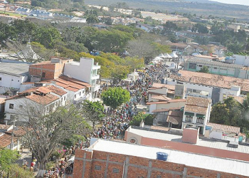 Tradicional desfile da vaquejada de Serrinha acontece nesta quinta-feira