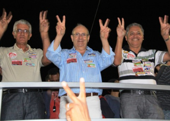 Renato e Deraldo mudaram e continuarão mudando a história de Coité.Sábado o grande encontro foi em Terra Nova