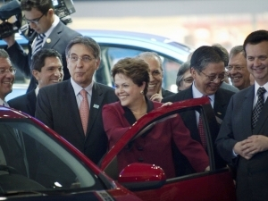 Dilma anuncia em São Paulo nova prorrogação do IPI reduzido dos automóveis