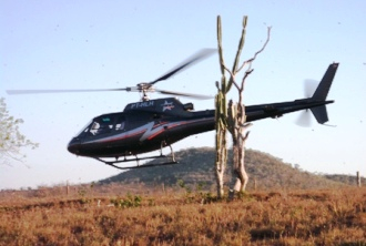 Helicóptero fez pouso de emergência na comunidade de Licuri, em Ichu