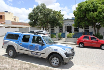 Coité – Fiscais da Justiça elitoral flagram suposta compra de votos no distrito de Salgadália