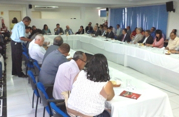Sofrimento com a Seca leva prefeitos do território do sisal a Salvador e governo garante ações imediatas