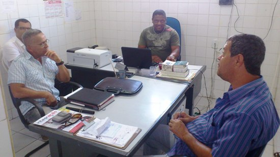 Prefeito de Nova Fátima presta queixa na Delegacia e diz que tentaram tirar sua vida