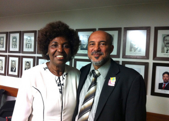 Benedita da Silva recebe título de cidadã baiana em sessão da Consciência Negra