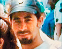 Jussiape: ainda sob o clima de revolta, moradores violam túmulo do autor do triplo homicídio para queimar o caixão