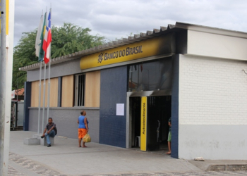 R.do Jacuípe: incêndio no Banco do Brasil foi provocado por maçarico em tentativa de assalto