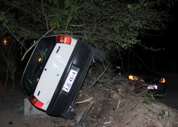 Coité – Carro invade terreiro de casa e causa pânico aos moradores