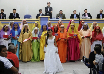 Santaluz – Igreja Assembleia de Deus Vida comemora o terceiro aniversário e agradece a vitória de Zenonzinho e Roudillys