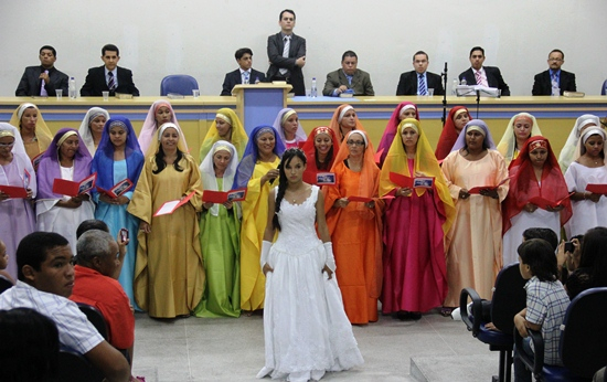 Santaluz – Igreja Assembleia de Deus Vida comemora o terceiro aniversário e agradece a vitória de Zenonzinho e Roudillys