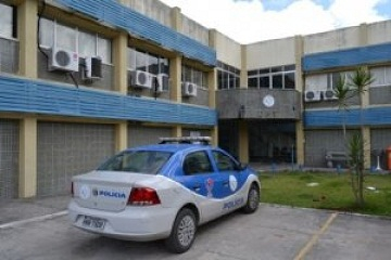 Corpo de uma das vítimas do acidente na BA 120 continua no DPT de Feira de Santana