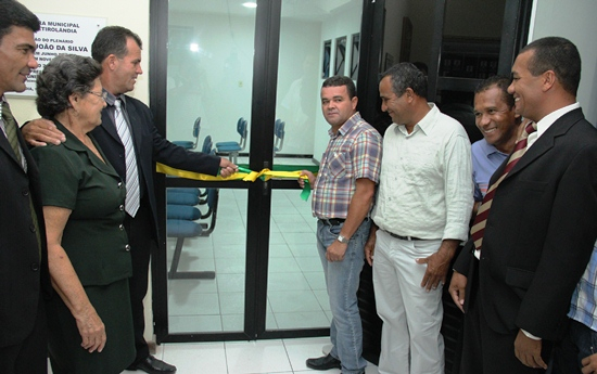 Retirolândia: Câmara inaugura novo plenário e faz homenagem ao ex-vereador Dió