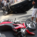 Colisão envolvendo Pálio e moto no centro de Serrinha deixa duas pessoas gravemente feridas