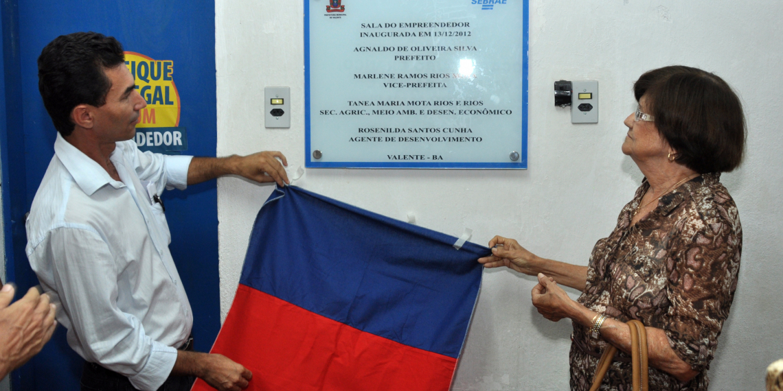 Prefeitos Agnaldo e Ismael inauguram primeira sala do empreendedor do Território