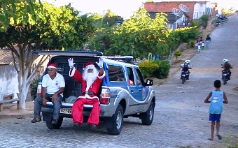 62ª CIPM de Camacan levou alegria do natal a crianças carentes