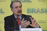MEC anuncia reajuste de 7,97% do piso salarial de professores