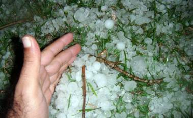 Choveu granizo em uma das cidades mais quentes da Bahia