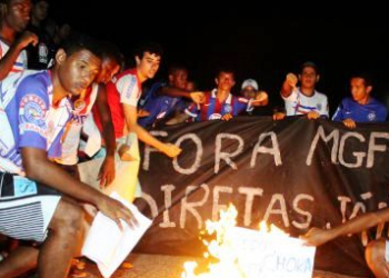 Sócios do Bahia aprovam mudanças no estatuto, sob protesto da torcida