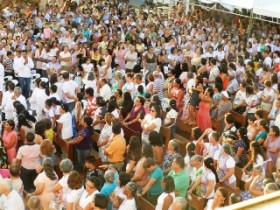 festa da sagrada família em valente.2
