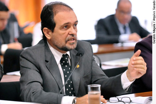 Walter Pinheiro será o líder do governo no Congresso em 2013