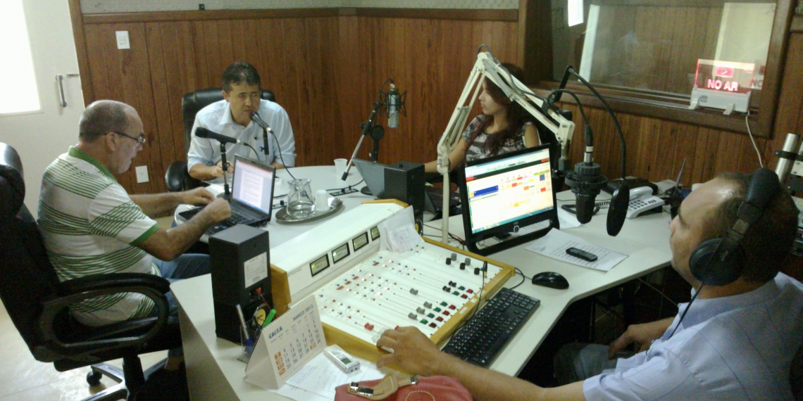 Alex participa de programa de rádio em Riachão do Jacuipe e fala da saúde de Coité