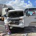 Acidente na BR-324 deixa uma pessoa ferida e trânsito congestionado