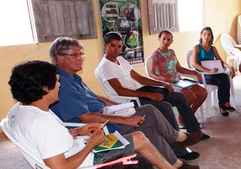 Pesquisador alemão visita a comunidade de Lagoa de Dentro