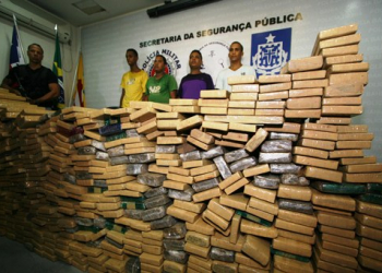 Força Tarefa prende quadrilha com meia tonelada de maconha na BR 324