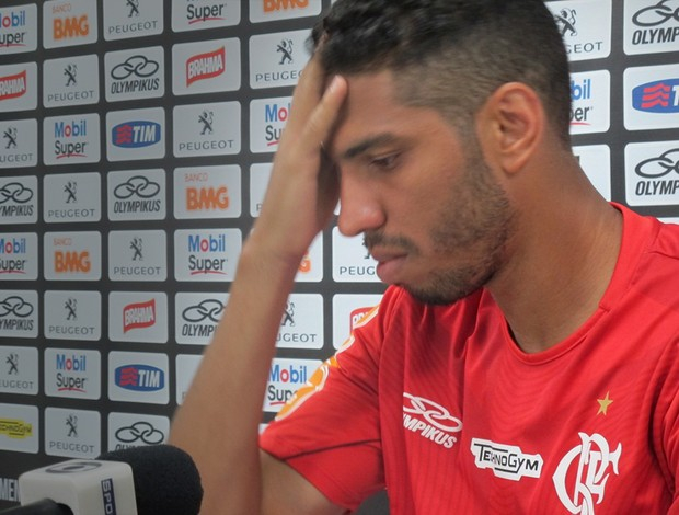 Wallace desvenda clima que ronda o Flamengo e fica ansioso por estreia em clássico