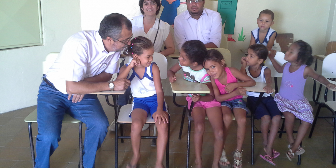 Estudantes iniciam aulas com escolas reformadas e padronizadas em Valente