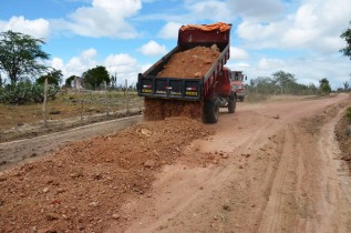 Cascalho na estrada_ok