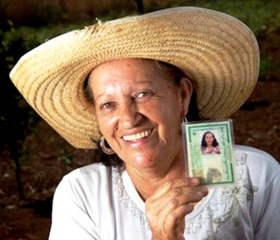 Emissão gratuita de documentos civis básicos para trabalhadoras rurais começa em Queimadas