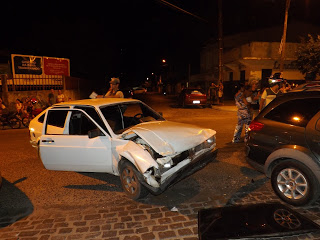 Dois acidentes de carro e uma tentativa de suicídio movimentam plantão policial e Hospital Municipal