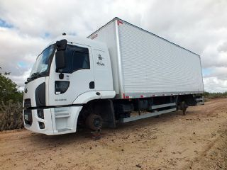 Quadrilha especializada em roubo de pneus ataca mais uma vez